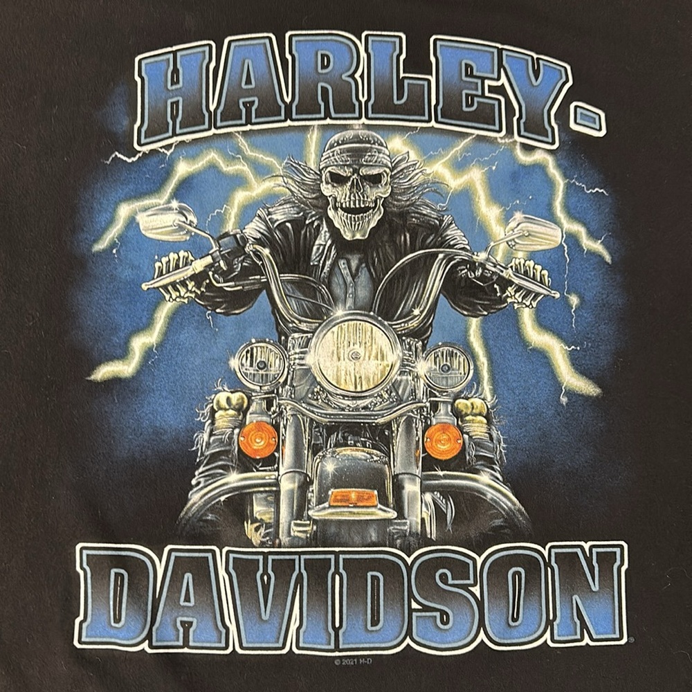 Harley Davidson Motorcycles graphic print skull riding bike lighting T shirt - Picture 3 of 5